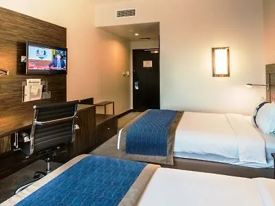Holiday Inn Express Dubai Jumeirah, An Ihg Hotel 2*,