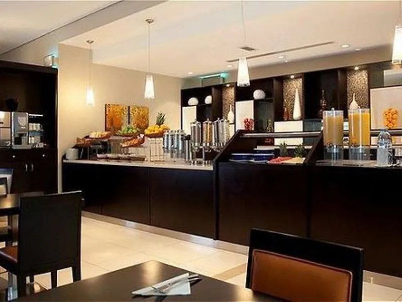 Holiday Inn Express Dubai Jumeirah, An Ihg Hotel