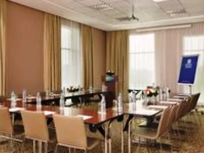 Holiday Inn Express Dubai Jumeirah, An Ihg Hotel