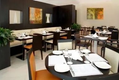 Holiday Inn Express Dubai Jumeirah, An Ihg Hotel